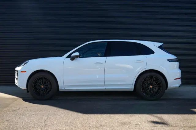 2026 Porsche Cayenne Base - Photo 14