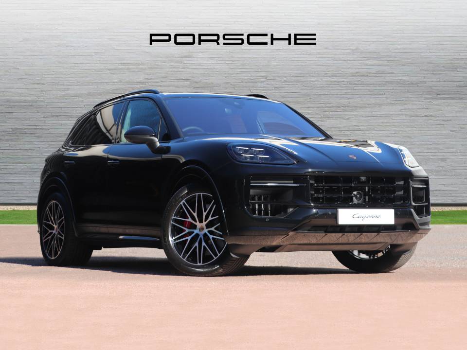 2026 PORSCHE CAYENNE
