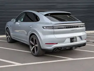 2026 Porsche Cayenne Coup S E-Hybrid - Photo 21
