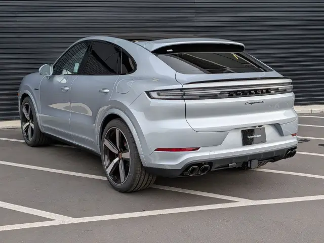 2026 Porsche Cayenne Coup S E-Hybrid - Photo 22