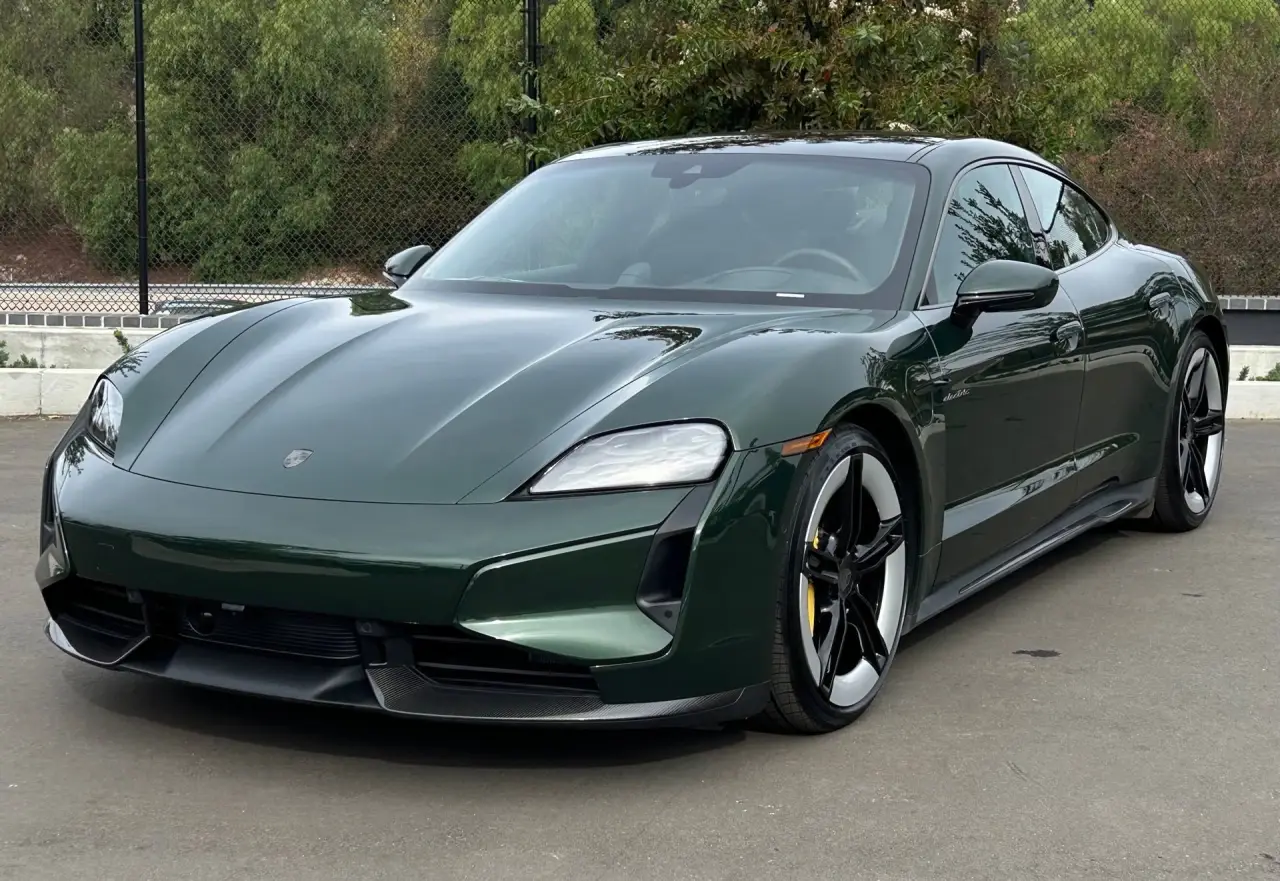 2025 Porsche Taycan Turbo S