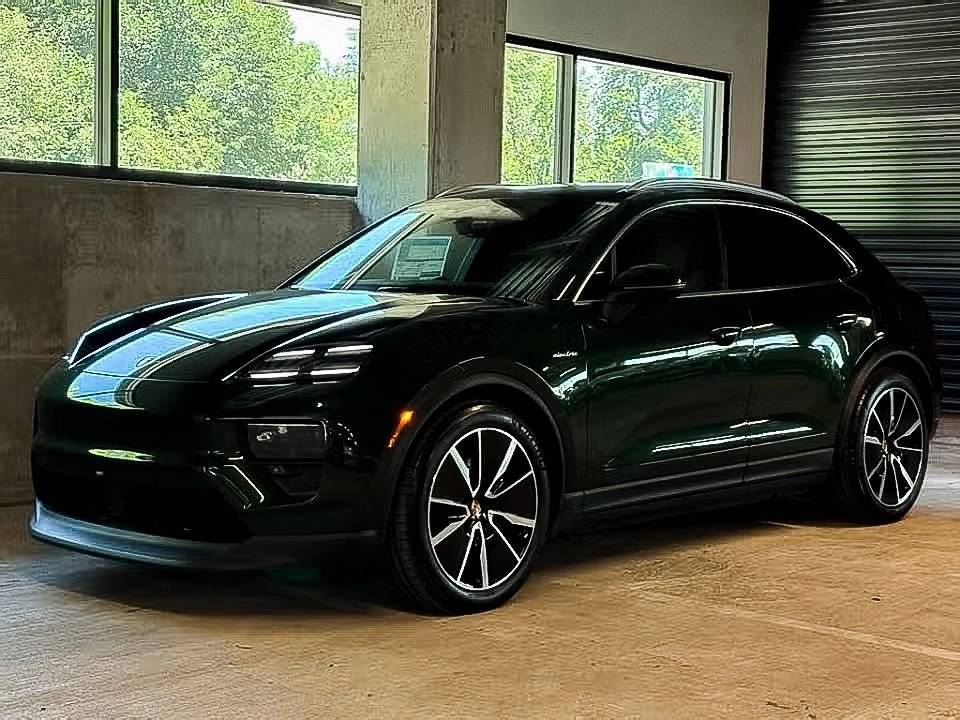 2026 Porsche Macan
