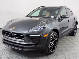 2026 Porsche Macan -'s photo