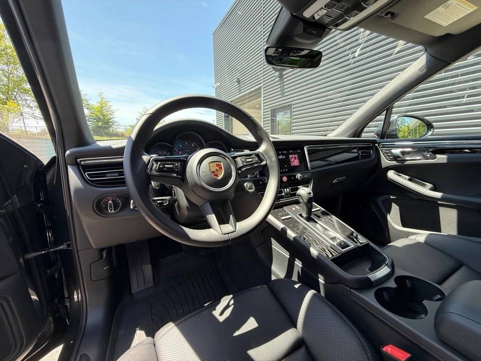 2026 Porsche Macan T