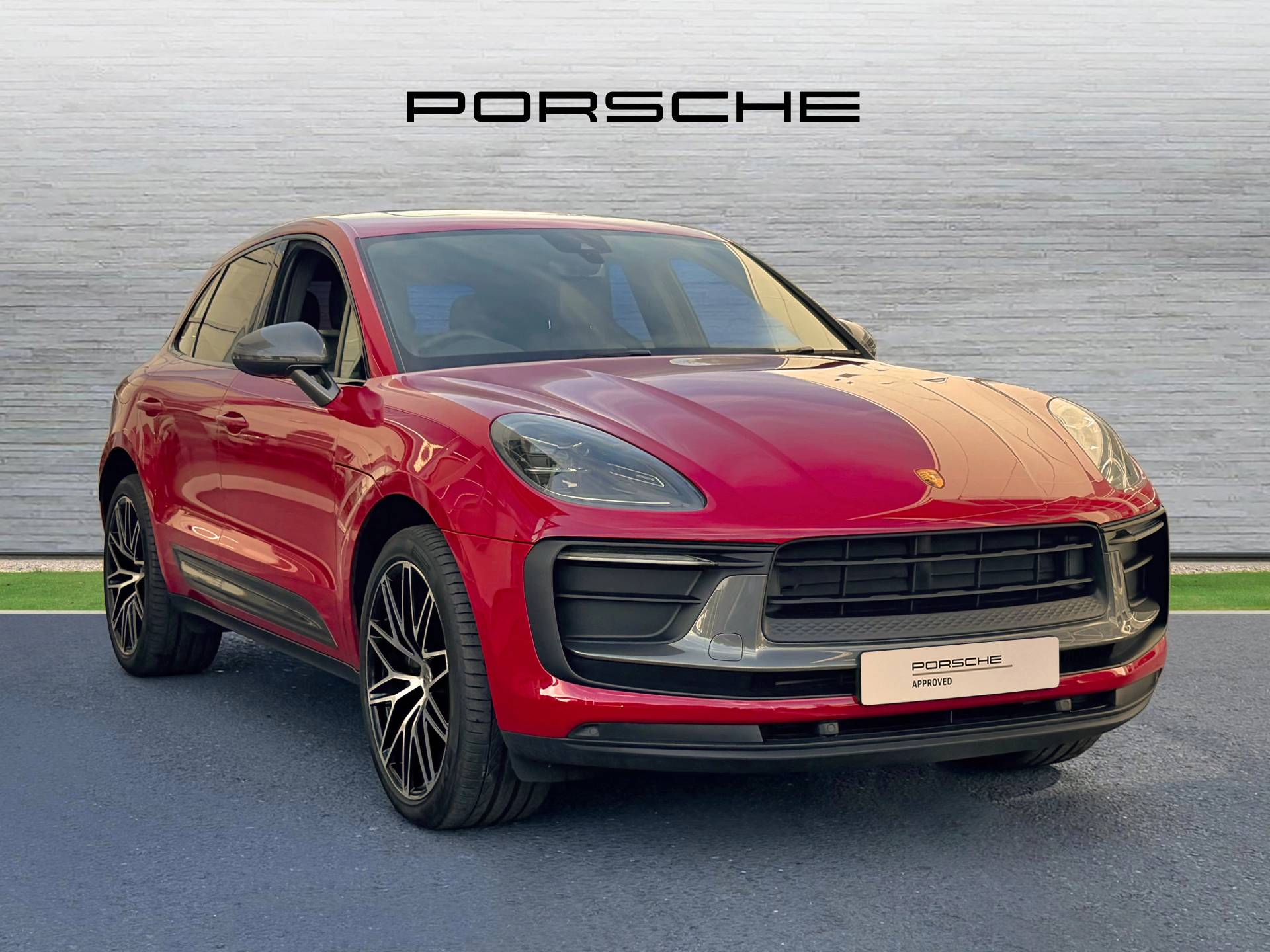 Macan T, photo 1 of 43