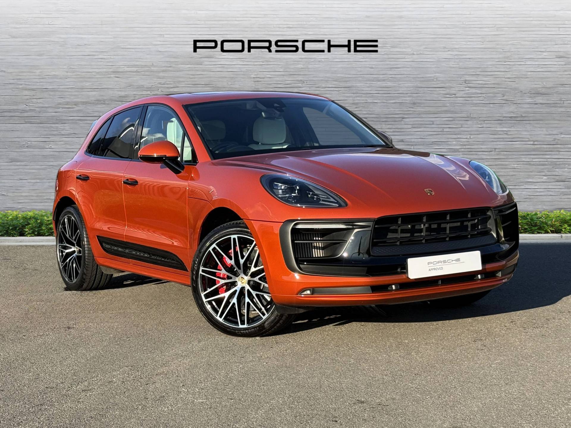 Macan GTS, photo 1 of 60