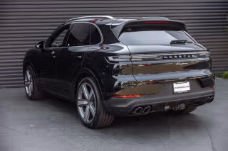 2024 Porsche Cayenne E-Hybrid - Photo 17