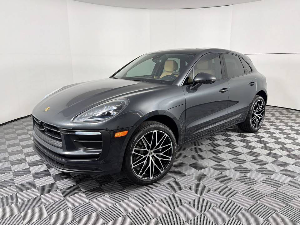 2026 Porsche Macan