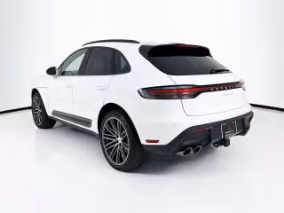 2026 Porsche Macan S - Photo 17