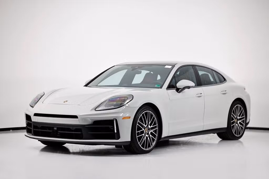 2026 Porsche Panamera Base