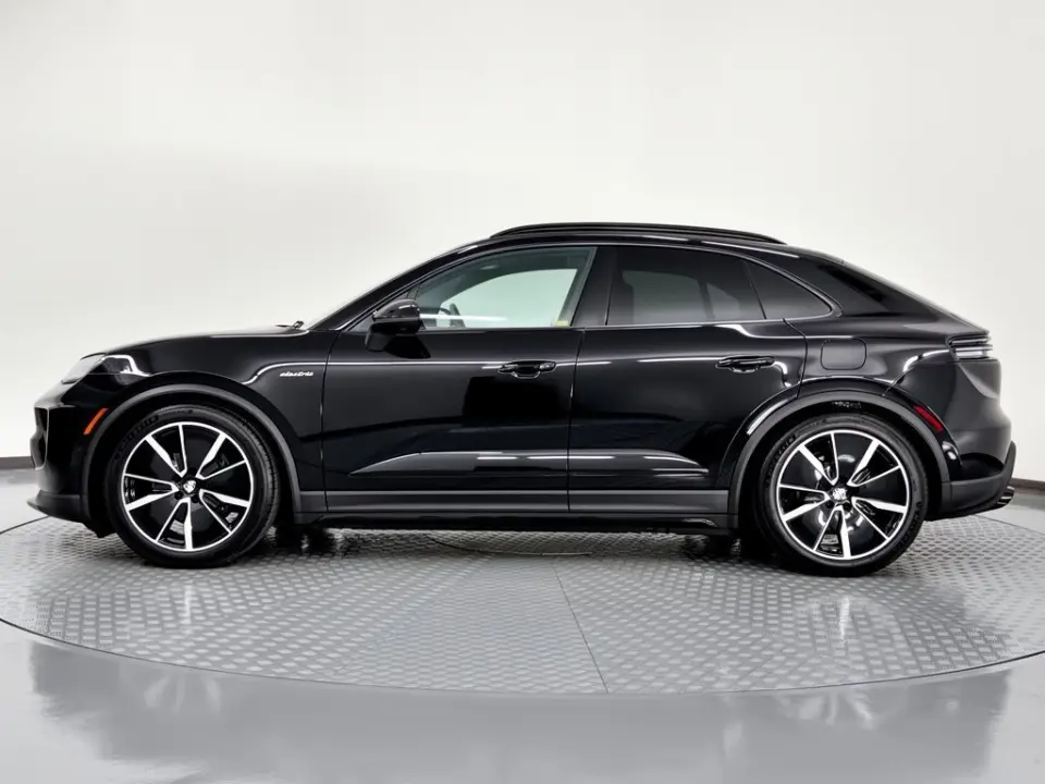 2025 Porsche Macan Base - Photo 15