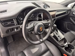 2026 Porsche Macan Base - Photo 25