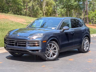 2026 Porsche Cayenne -'s photo