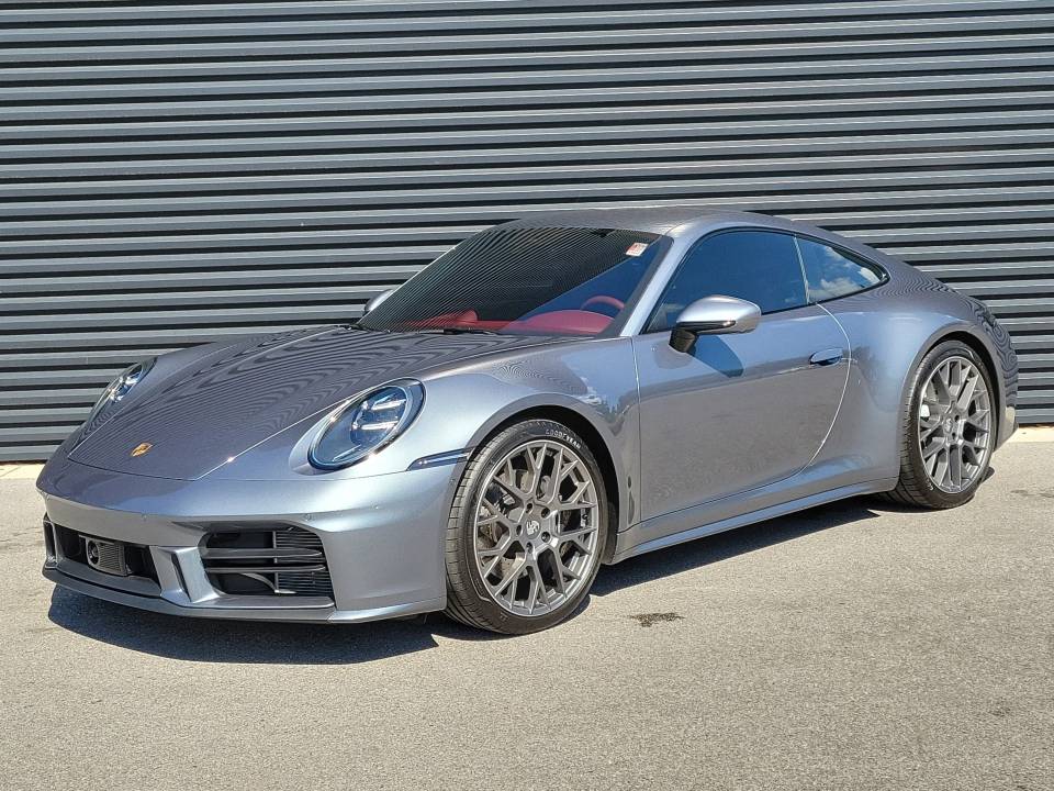 2025 Porsche 911 T