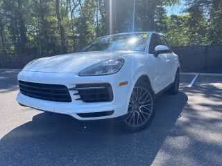 2020 Porsche Cayenne -'s photo