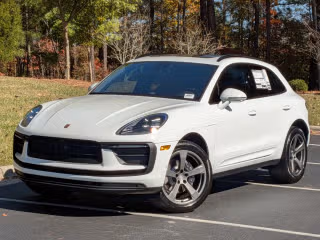 2026 Porsche Macan's photo