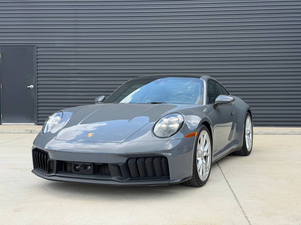2025 Porsche 911