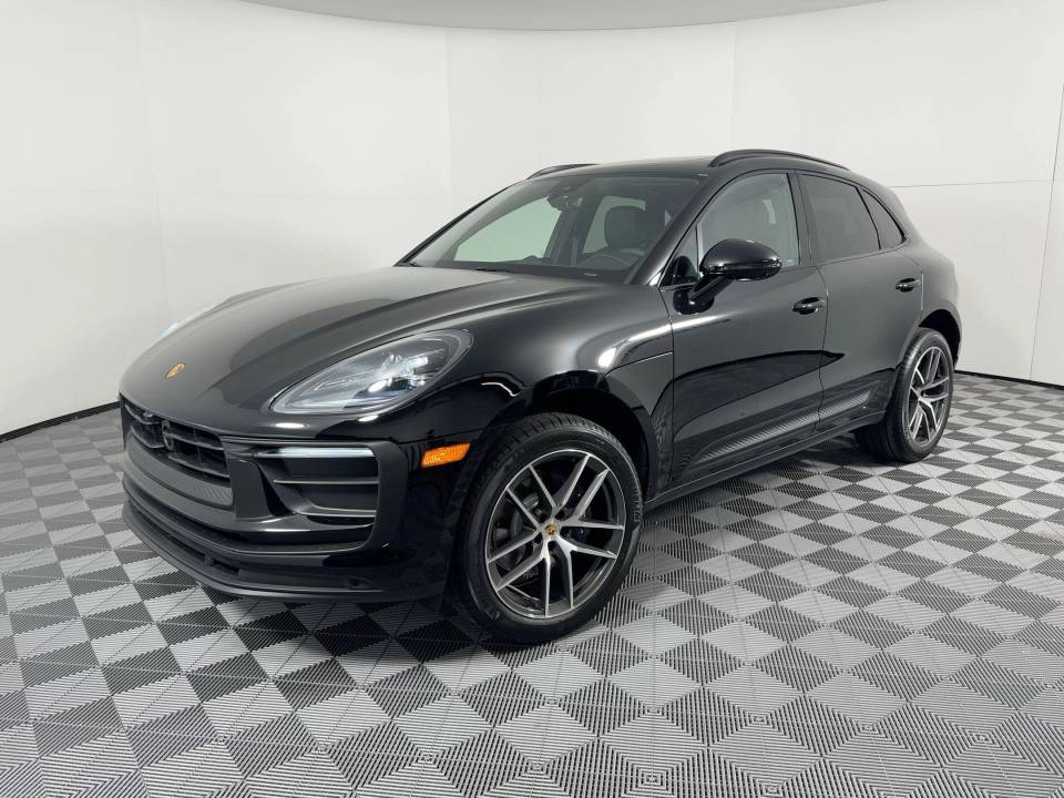 2026 Porsche Macan