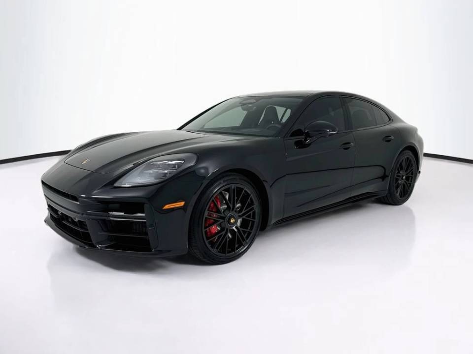 2026 Porsche Panamera GTS
