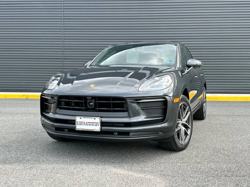 2026 Porsche Macan