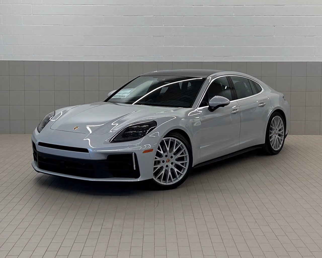 2026 Porsche Panamera Base - Photo 4