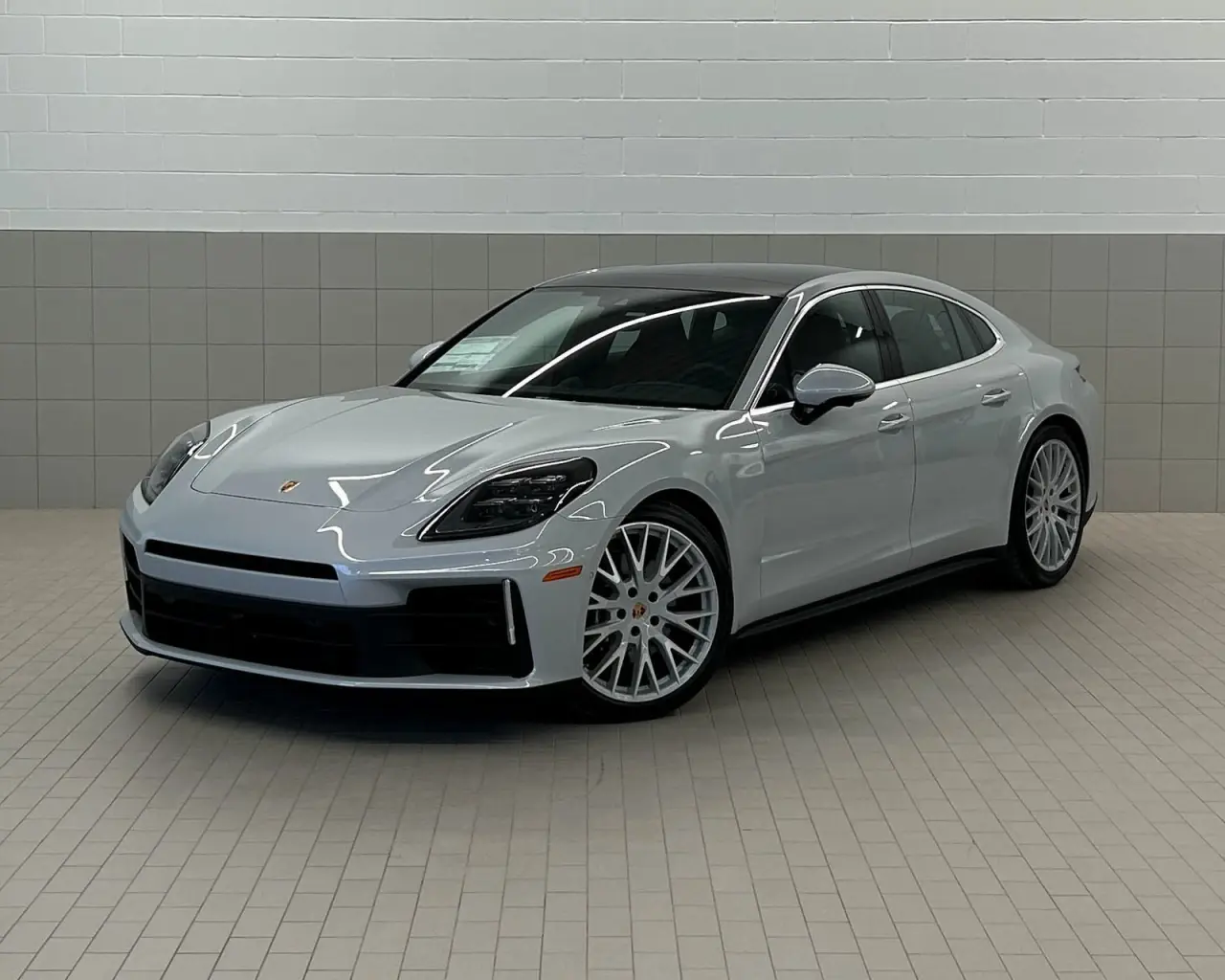 2026 Porsche Panamera Base - Photo 8