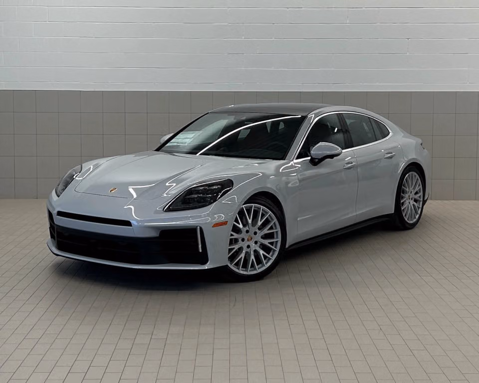 2026 Porsche Panamera Base - Photo 3