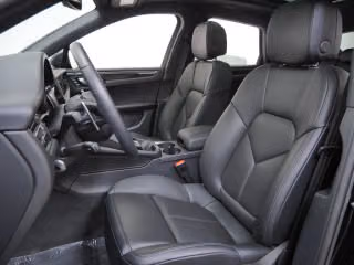2026 Porsche Macan T - Photo 33