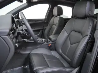 2026 Porsche Macan T - Photo 37
