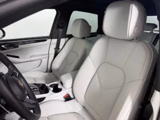 2026 Porsche Macan Base - Photo 33