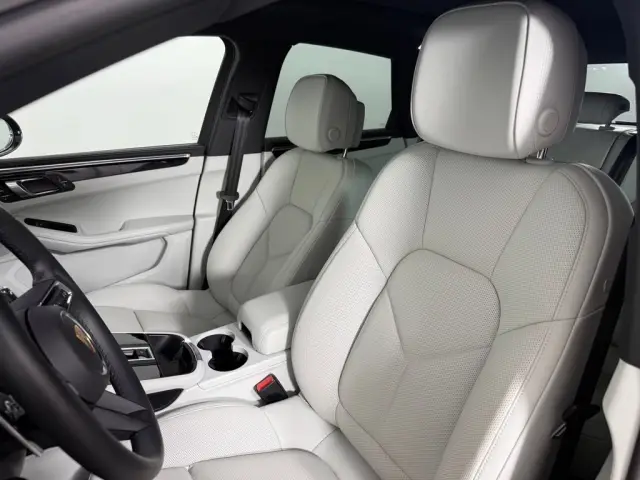2026 Porsche Macan Base - Photo 38