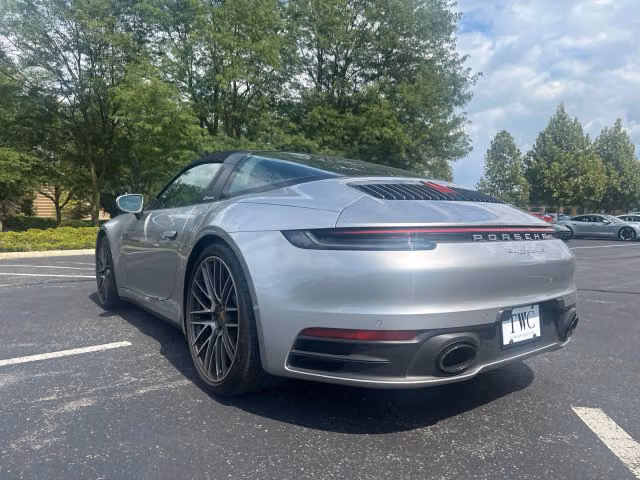 2022 Porsche 911 GTS - Photo 34