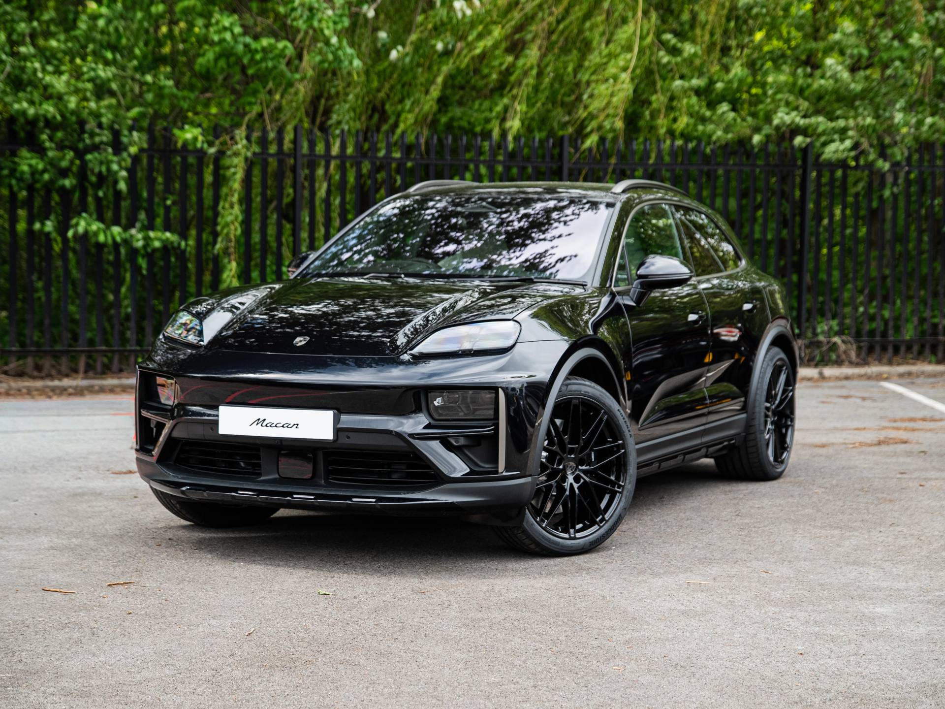 Macan Turbo, photo 2 of 43