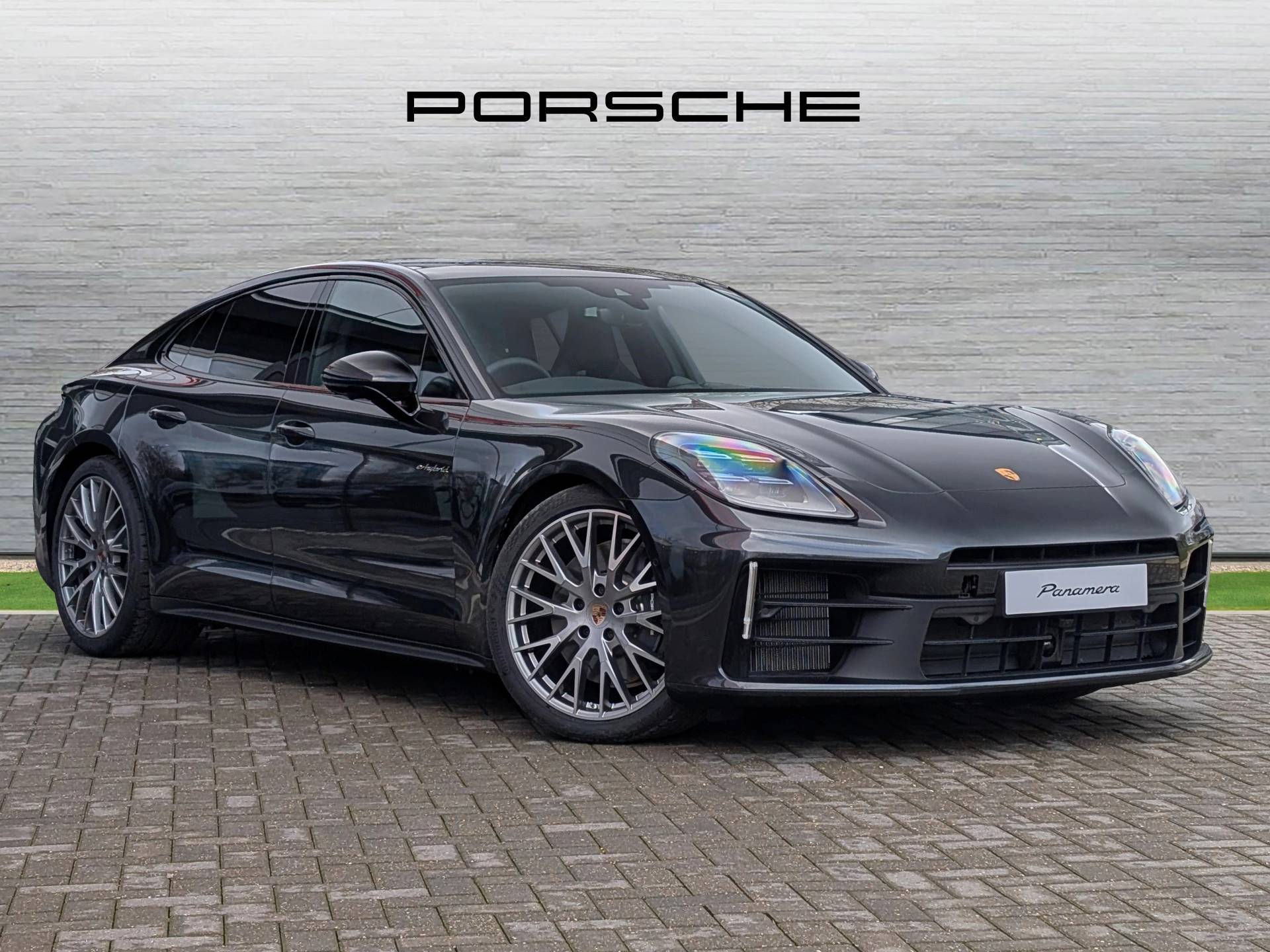 Panamera 4 E-Hybrid, photo 1 of 36