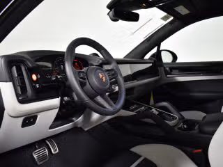 2026 Porsche Cayenne GTS - Photo 25