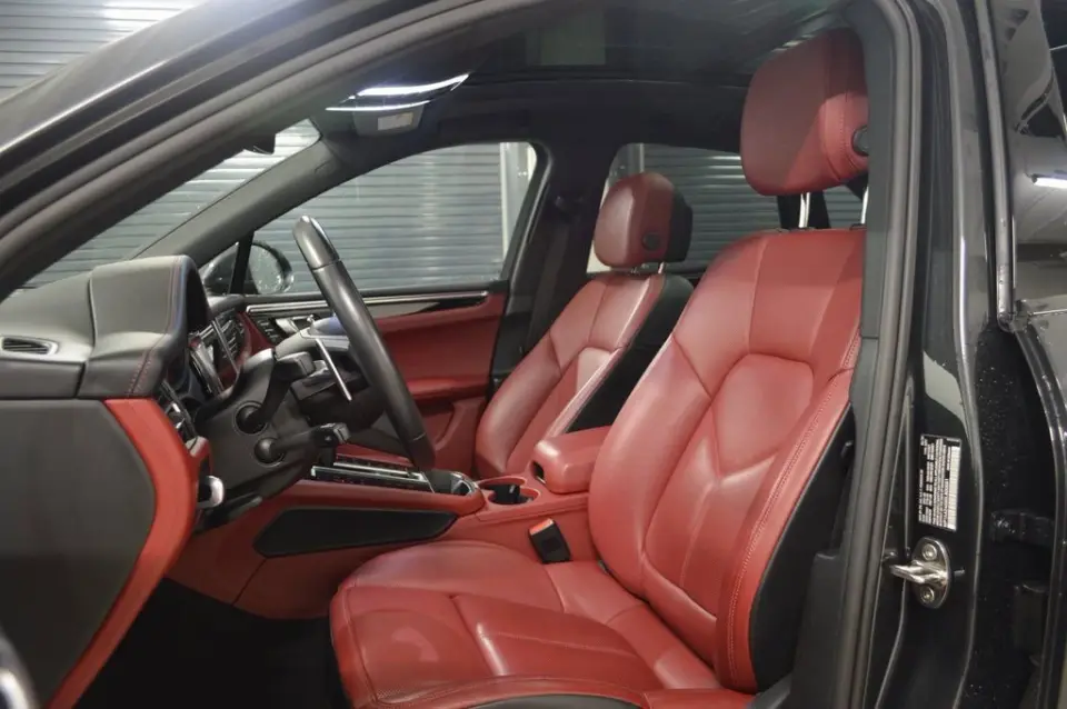 2025 Porsche Macan Base - Photo 39