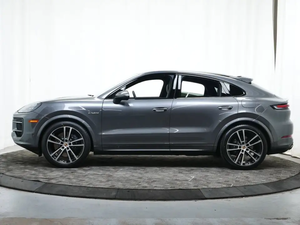 2026 Porsche Cayenne Coup E-Hybrid - Photo 15