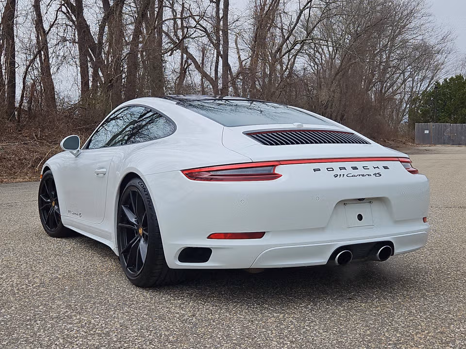 2018 Porsche 911 S - Photo 19