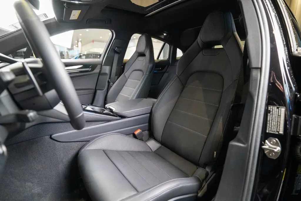2026 Porsche Panamera Base - Photo 40