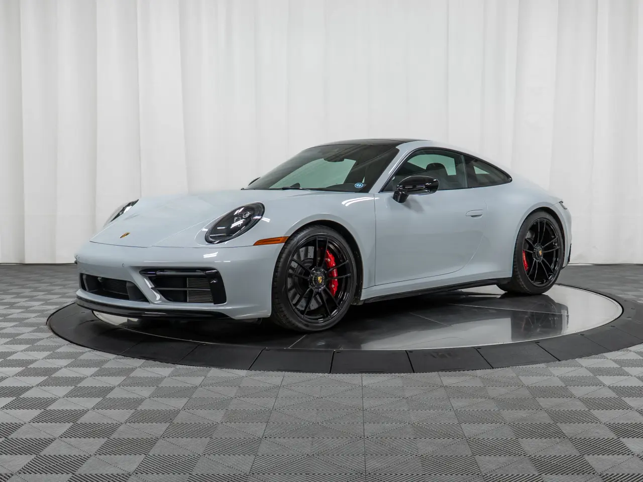 2024 Porsche 911 GTS - Photo 8