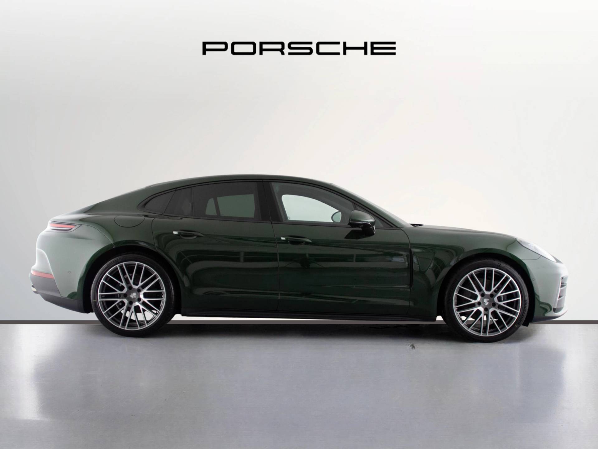 Panamera 4, photo 2 of 57