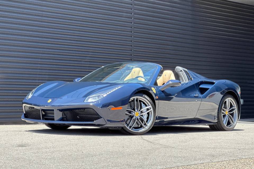 2018 Ferrari 488 GTB Base