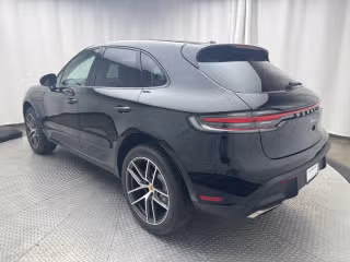 2025 Porsche Macan Base - Photo 17