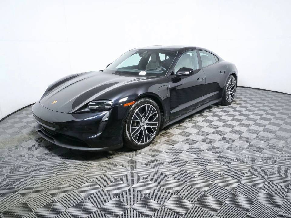 2022 Porsche Taycan