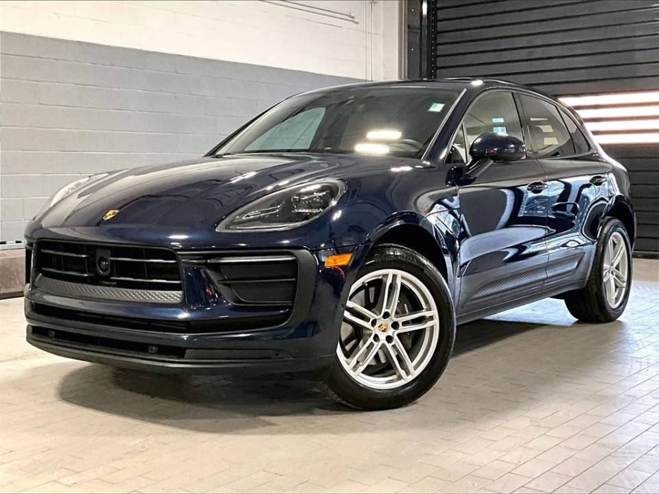 2023 Porsche Macan Base