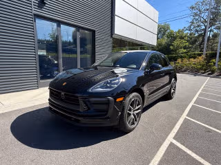2024 Porsche Macan T's photo
