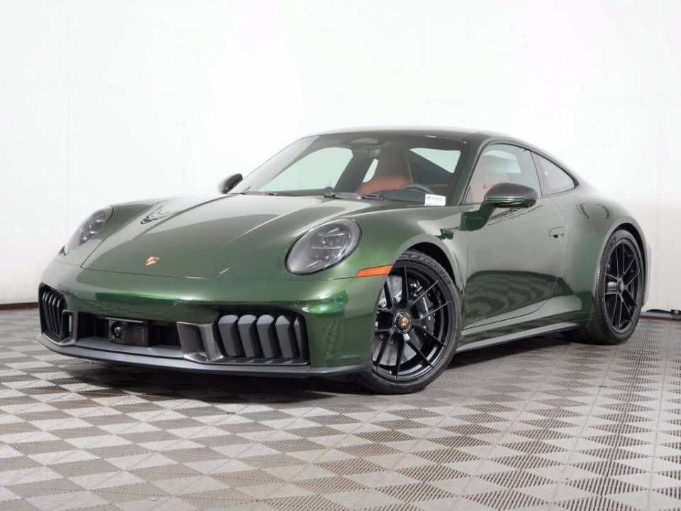 2026 Porsche 911 GTS