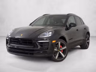 2026 Porsche Macan S's photo