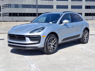 2026 Porsche Macan T's photo
