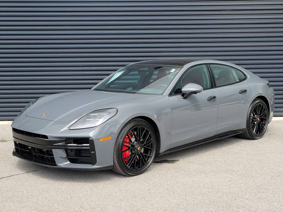 2026 Porsche Panamera